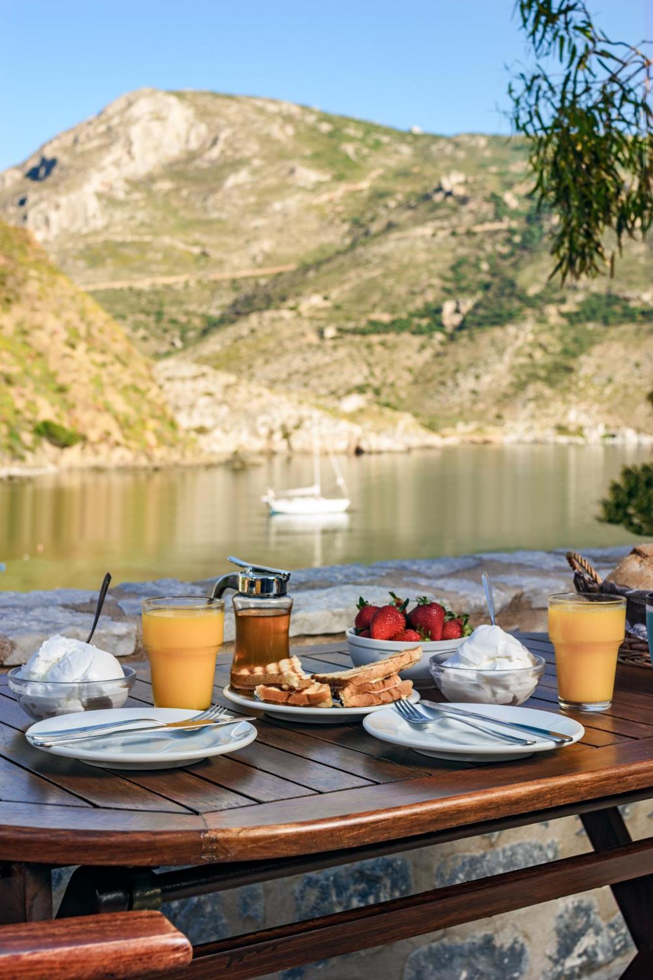 Porto Kale Guesthouse Pórto Káyio Bagian luar foto